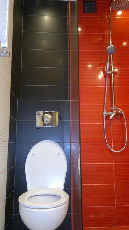 Studiospanie Studio Kapitana Z Balkonem Na Parterze グダニスク 部屋 写真